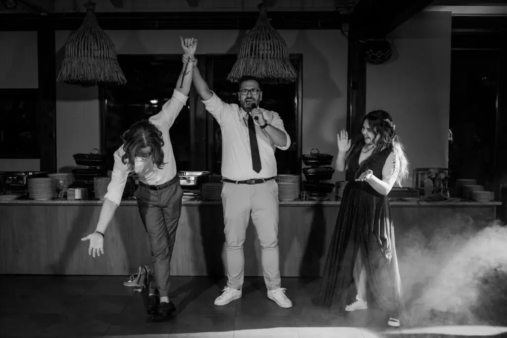 Ceremóniamester táncpárbaj eredményhirdetés